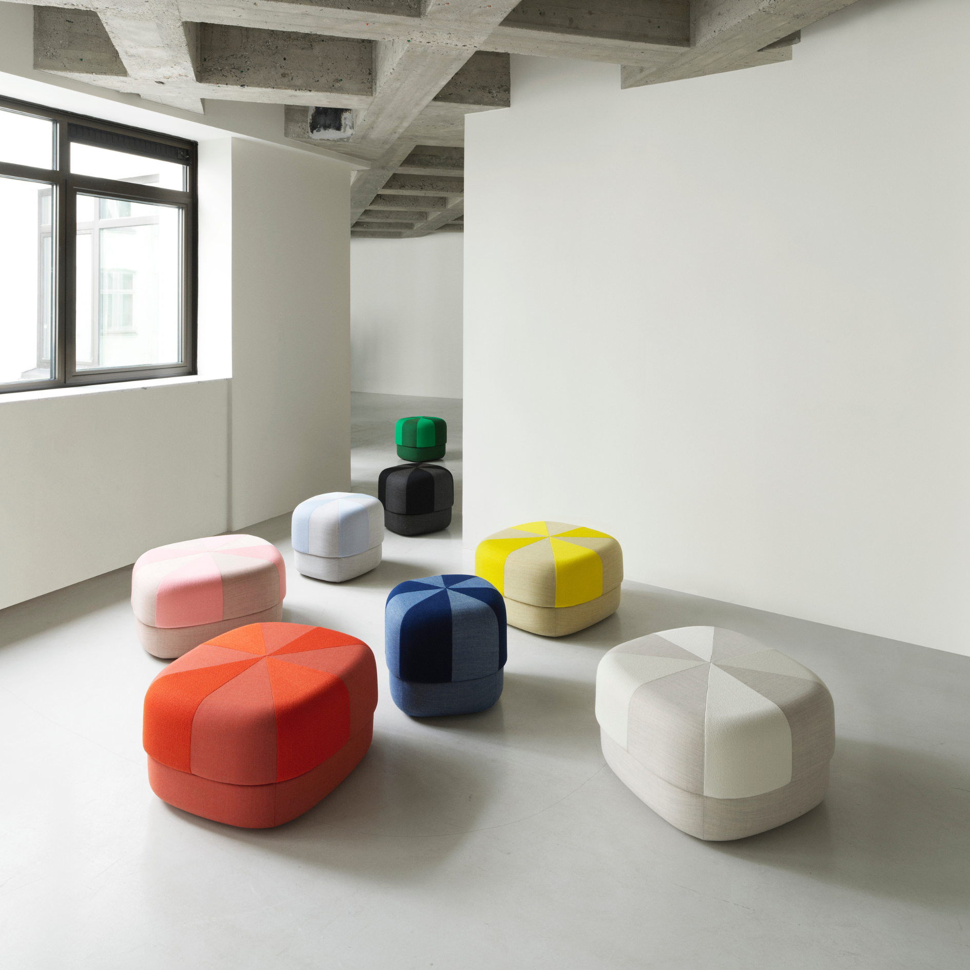 Circus Pouf Duo
